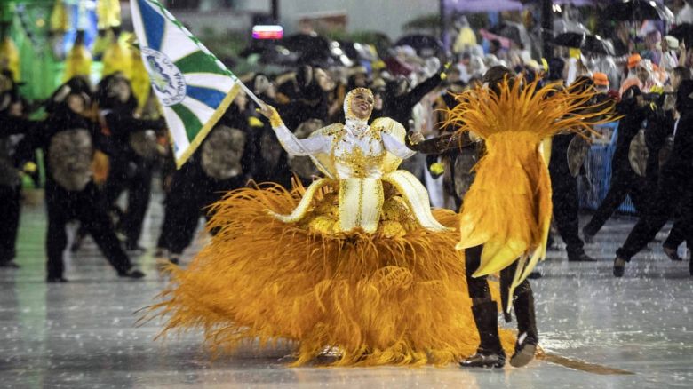 La suspensión del carnaval en Brasil destruye una industria que mueve US$1.500 millones