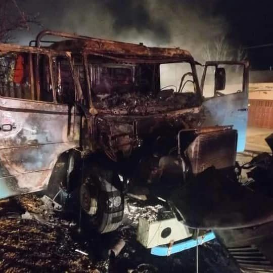En menos dos horas se quemaron dos camiones en Jovita