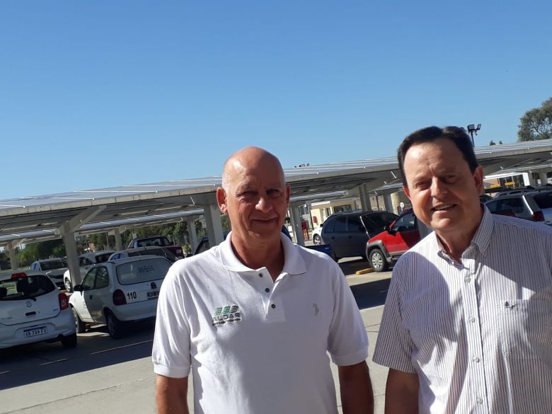 Supermercados TOP instaló paneles solares en 70 cocheras de estacionamiento