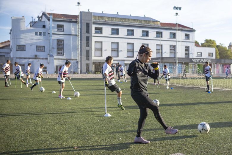 La Selección Argentina de Fútbol Femenino de amputadas pasó por la ciudad en su preparación para el mundial