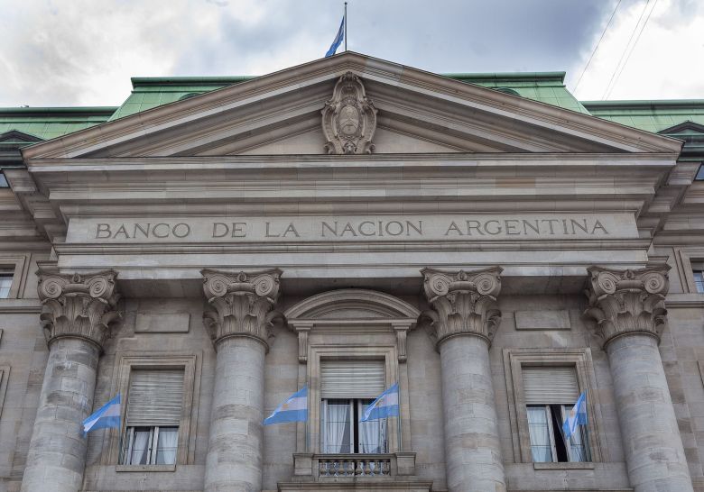 La Asociación Bancaria celebra la exclusión de la privatización del Banco Nación en la Ley Bases