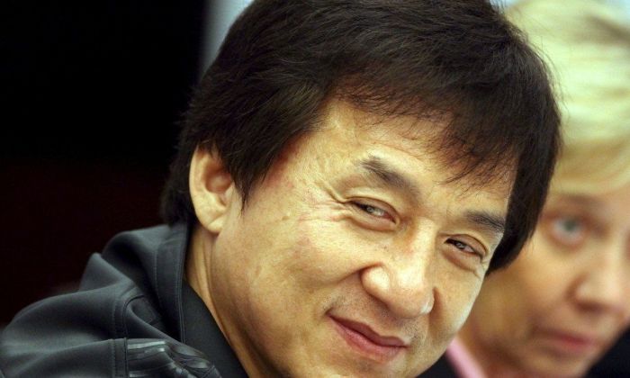 Jackie Chan conmociona con su autobiografía: maltratos a su mujer y a su bebé, adicción al juego y necesidad de prostitución