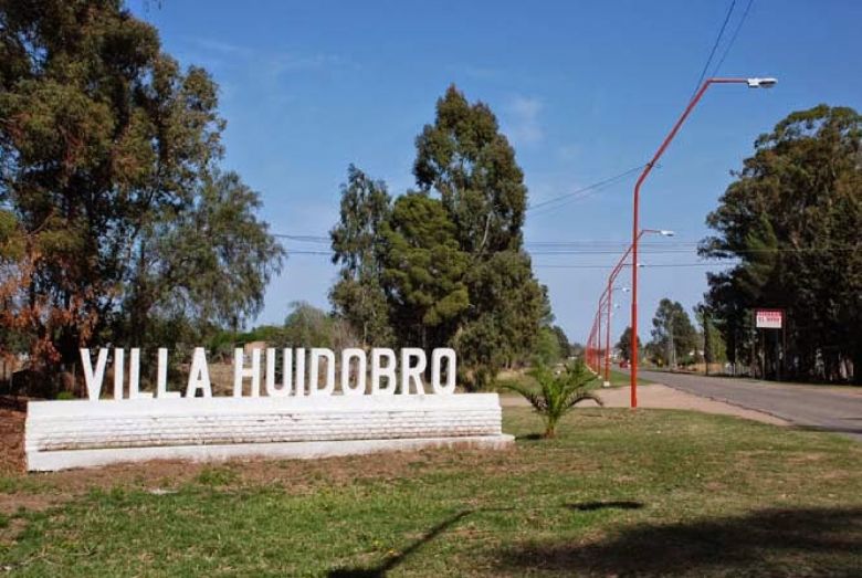 Vecino de Villa Huidobro murió en choque frontal de camionetas en el trazado de tierra de la ruta 25