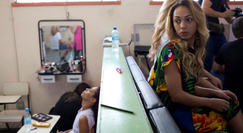 En fotos: un penal de mujeres de Río hizo su concurso anual de belleza entre las reclusas