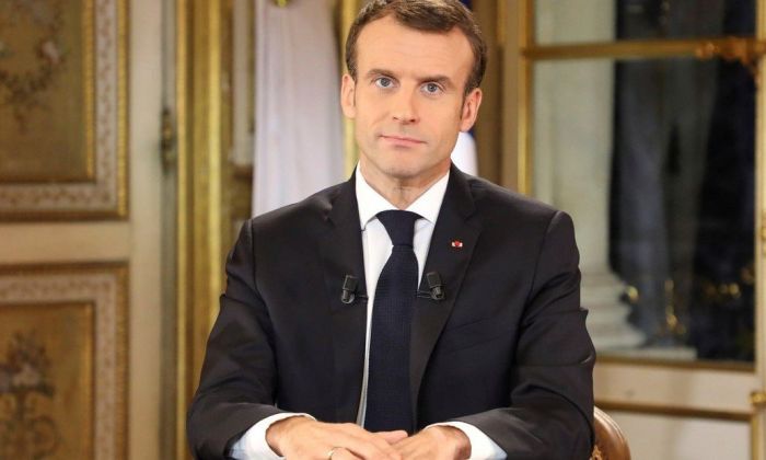 Macron sube el salario mínimo 100 euros y baja impuestos para calmar las protestas de los Chalecos Amarillos