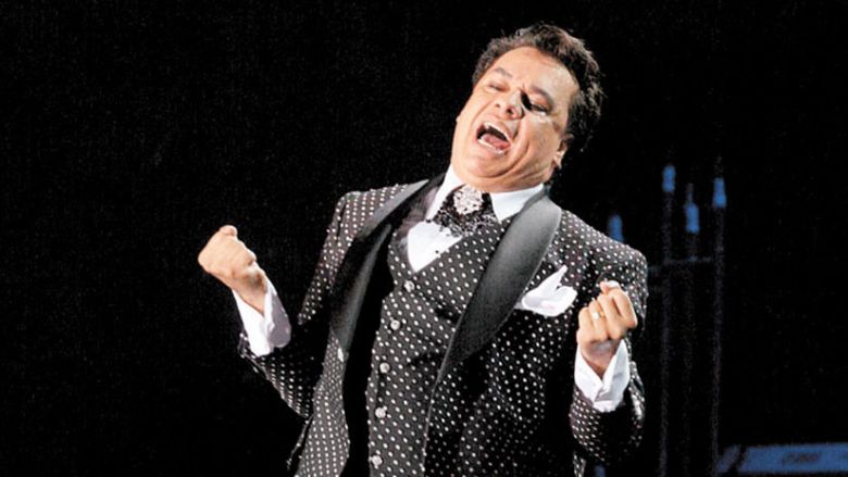 Ex agente de Juan Gabriel afirma que el cantante fallecido podría reaparecer el 7 de enero