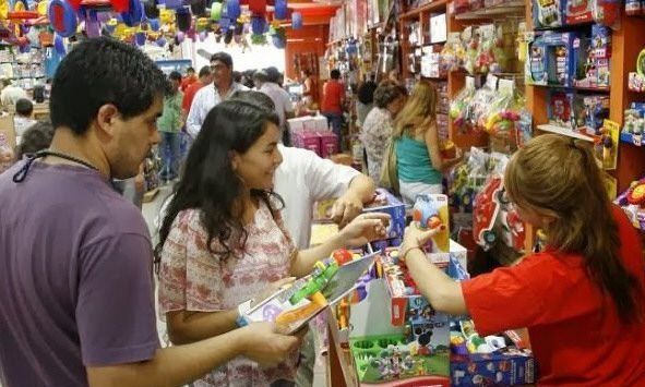 Expectativas de ventas aceptables por parte de jugueteros locales para el domingo de Reyes Magos