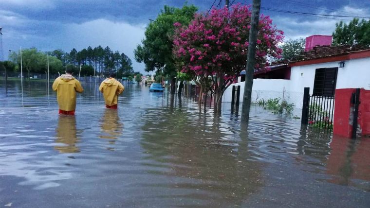 Justiniano Posse: las obras no alcanzan para evitar la inundación 