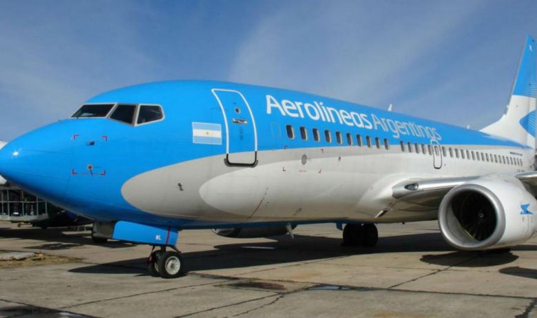 Ante el anuncio, confían en la “predisposición” de Aerolíneas para mantener el vuelo de las 6:30 a Buenos Aires