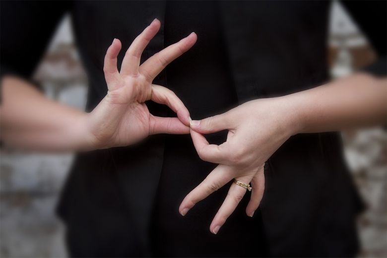 Proponen que se capacite al personal municipal en lengua de señas