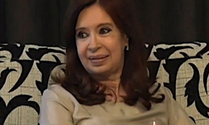 A punto de volver de Cuba, Cristina Kirchner mostró la historia clínica de su hija