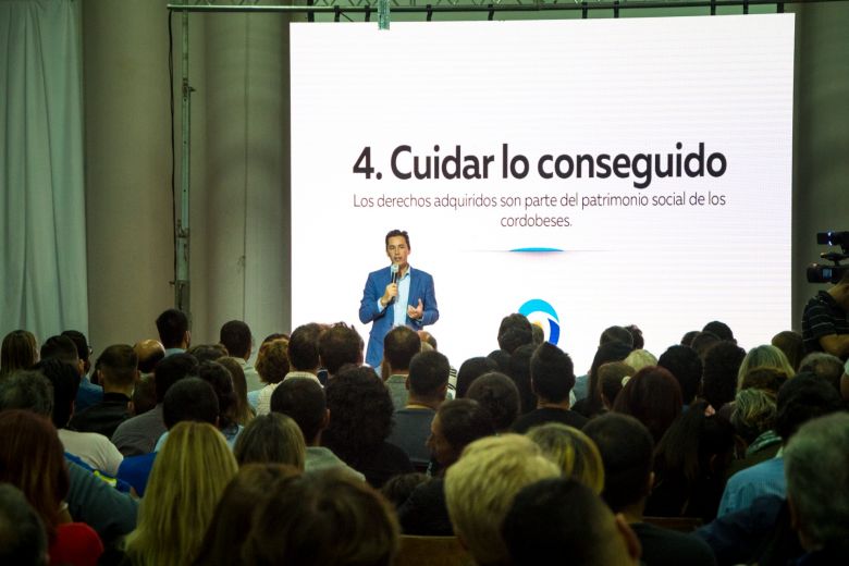 "Queremos ser un gobierno fuerte que acompañe con sensibilidad social el desarrollo productivo de Córdoba"