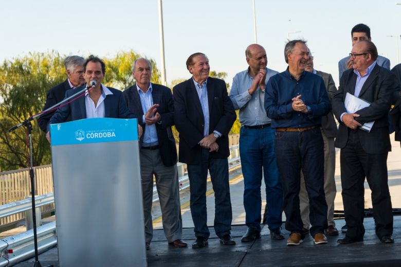 Schiaretti inauguró el puente Obregón Cano