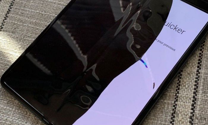 Con solo un día de uso, advierten serios daños en la pantalla plegable del Samsung Galaxy Fold