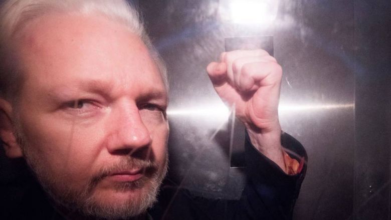 Reino Unido firma la extradición de Julian Assange a Estados Unidos