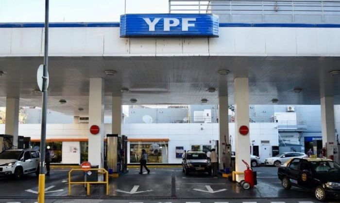 Aumentó la nafta súper de YPF y llegó a los 48,44 pesos