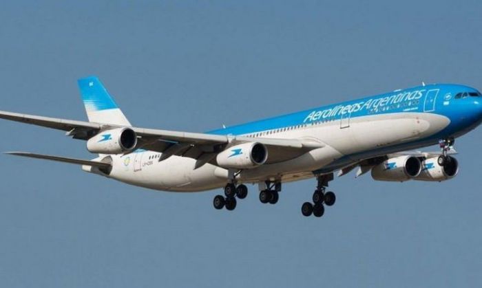 Aerolíneas Argentinas denuncia que los mensajes leídos por los pilotos son una campaña K para “desestabilizar al Gobierno”