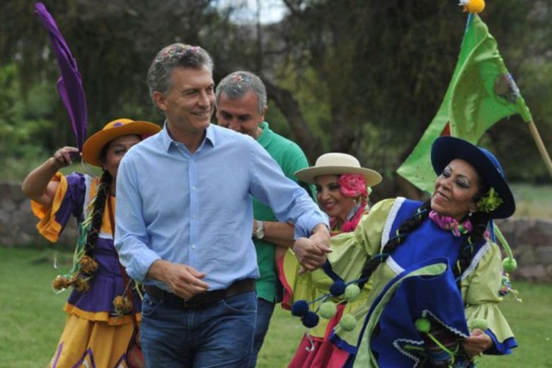 Macri va a Jujuy y participa de la ceremonia de la Pachamama