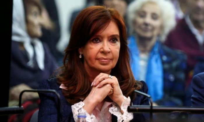 Cristina Kirchner y una advertencia a los fiscales: “Por nada del mundo se vayan de la mesa hasta que se cuente el último voto”