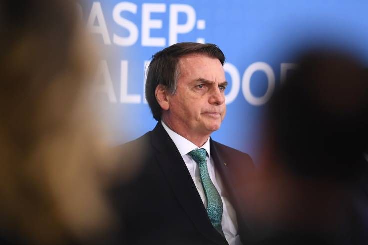 Ante el clamor global por el incendio del Amazonas, Bolsonaro pidió tomar "las medidas necesarias"