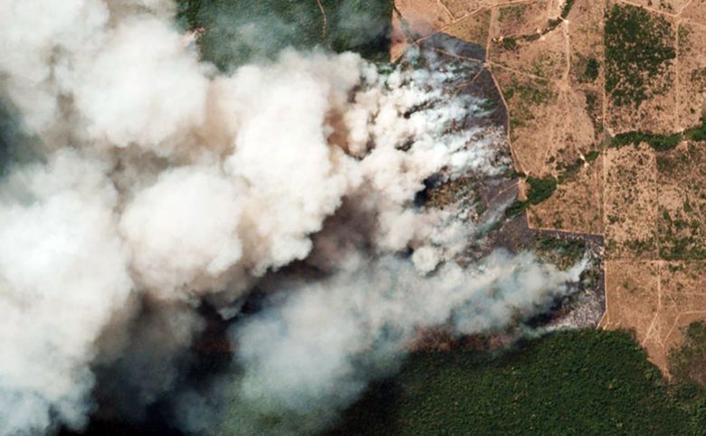 El humo de los incendios en la Amazonia llegó al norte de la Argentina