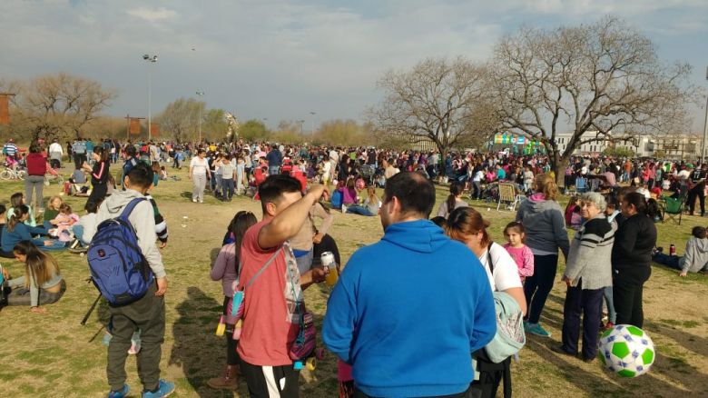 Cerca de 10 mil personas participaron de los festejos del Día del Niño 