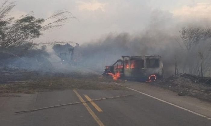 Seis muertos en un siniestro vial causado por humo de incendios en Brasil