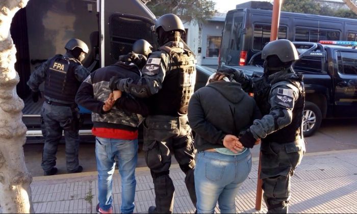 Huinca Renancó: 11 allanamientos y 15 detenidos 