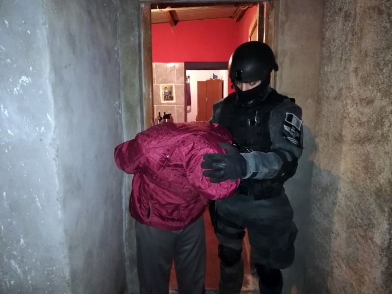Huinca Renancó: 11 allanamientos y 15 detenidos 