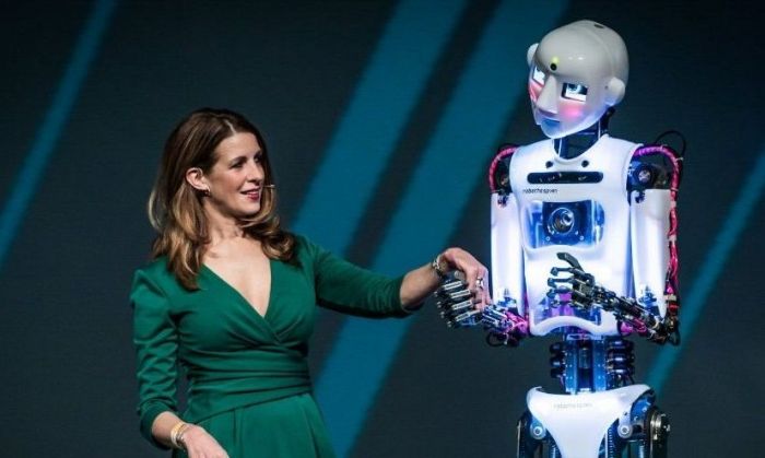 Llegan los robots: más de 120 millones de empleados tendrán que readaptarse en los próximos tres años