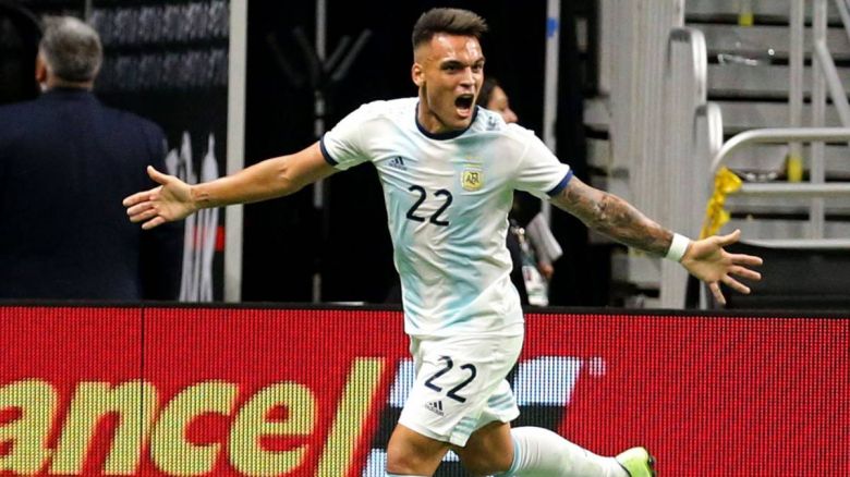 Argentina goleó a México en el cierre de la gira