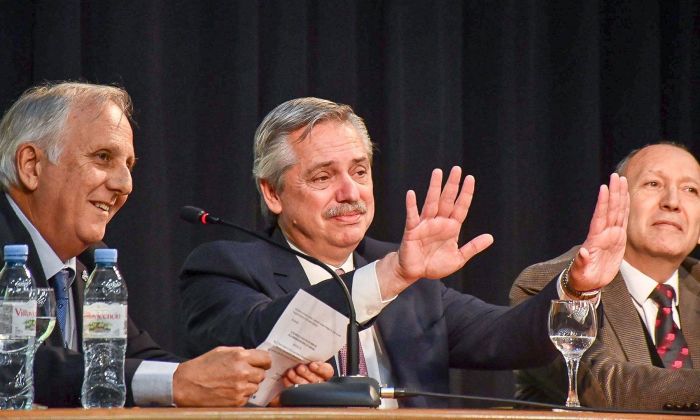 Alberto Fernández apuntó contra Vidal en una charla con estudiantes: "¡Qué bien votaron los bonaerenses!"