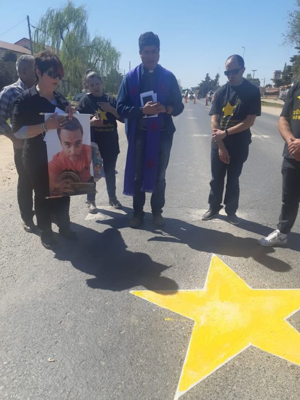 Se pintó una estrella amarilla en memoria del joven Facundo Medina