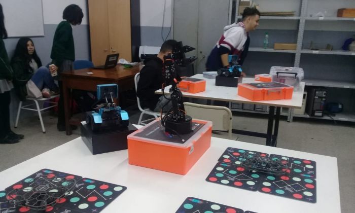 El colegio Dichiara de Río Cuarto recibió tecnología de última generación