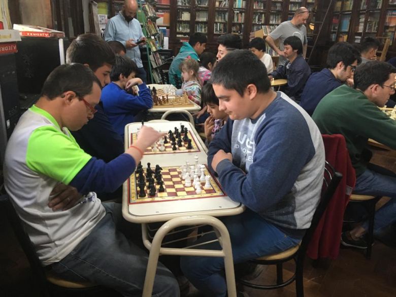 Actividad para ajedrecistas de Deportes Río Cuarto