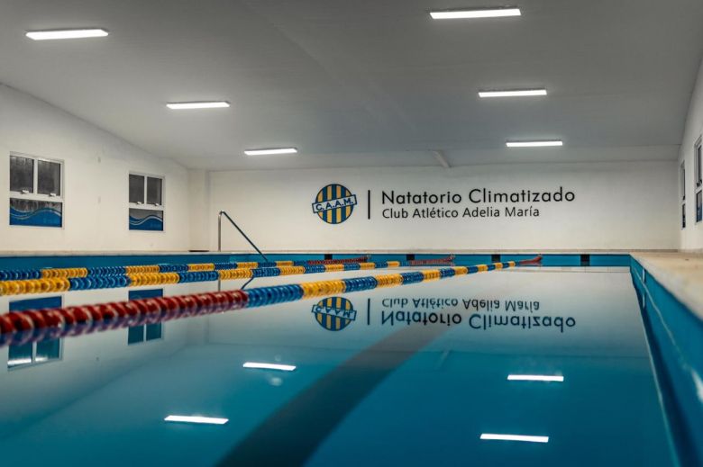 El Club Atlético Adelia María inaugura su piscina climatizada