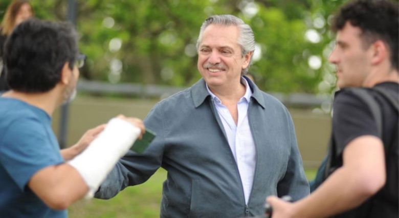 Antes de votar, Alberto recordó con emoción a Néstor Kirchner