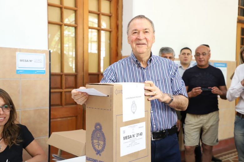 Votó Schiaretti: "Argentina necesita del esfuerzo de todos para superar la crisis"