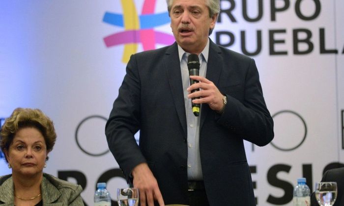 Alberto Fernández quiere que Macri no reconozca a la presidenta Janiene Áñez