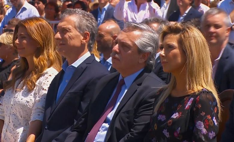 Macri y Fernández juntos en la misa por la unidad y la paz en Luján