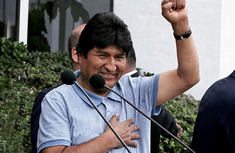 Evo Morales anunció que hará un acto de campaña en la frontera con Bolivia