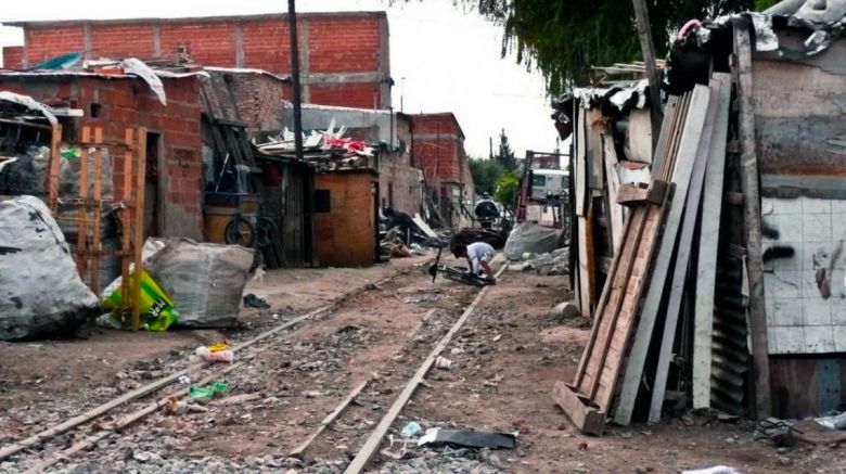 La Universidad Católica Argentina aclaró que, en base a los datos del Indec, la pobreza sería del 32%