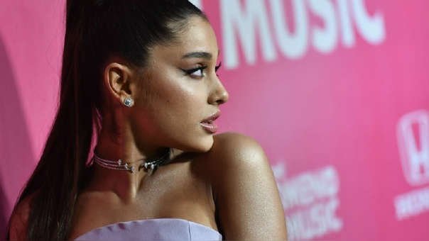 Ariana Grande, denunciada por plagio a una semana de cantar en los Grammy