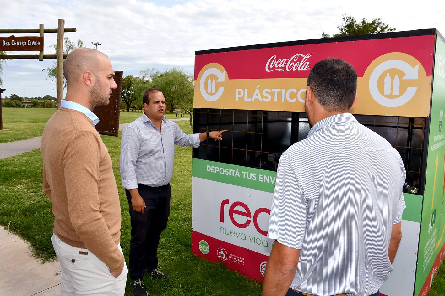Cuatro nuevos puntos de reciclado de botellas en la ciudad