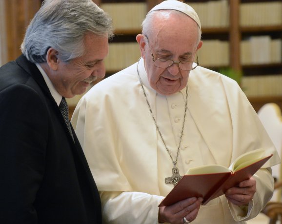 "No hubo invitación al Papa para que venga a la Argentina porque sabe que no la necesita"