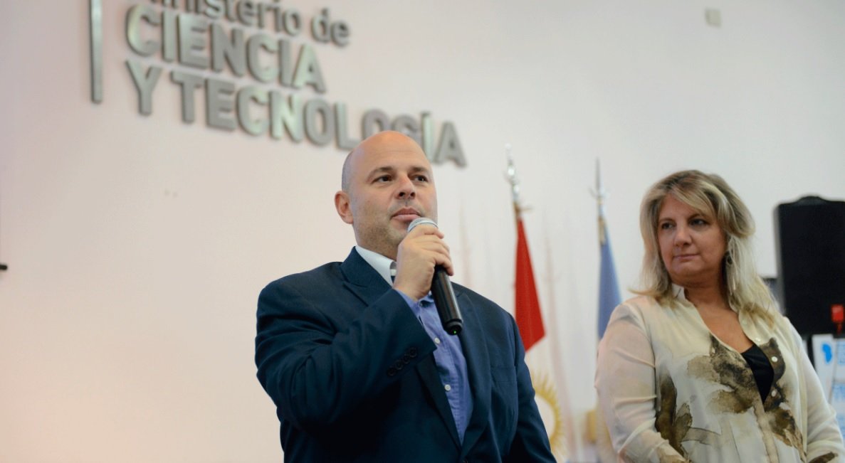 El ministro Pablo De Chiara recorrió varios sectores de la ciudad