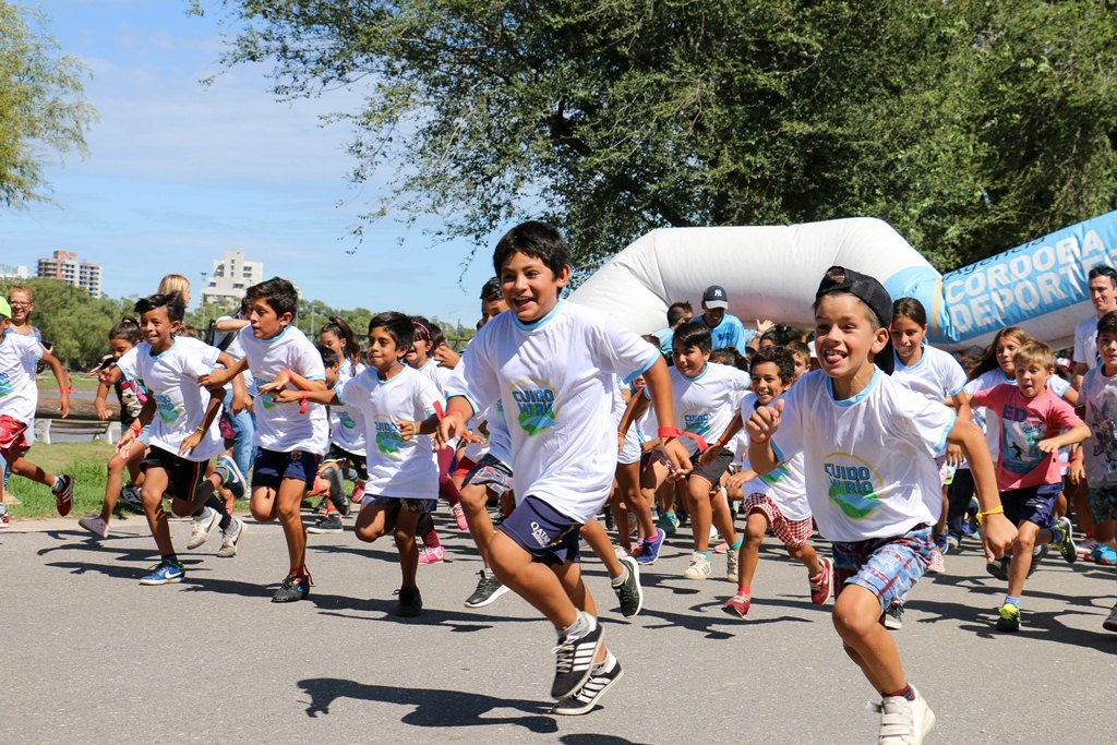 Más de 800 chicos participaron de la 3° edición de la Maratón Intercolonias