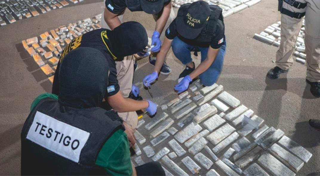 Córdoba: cayeron con más de 300 kilos de marihuana, tres autos y casi $ 400 mil