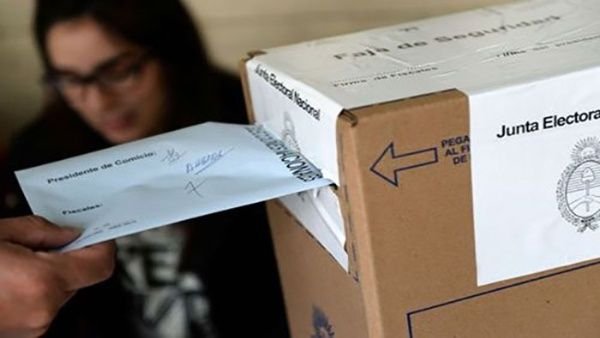 La Junta Electoral quiere incrementar el número de extranjeros que puedan votar