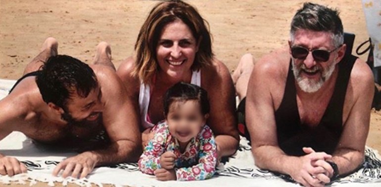 “Familia alternativa”: Novaresio subió una tierna foto con su novio, la hija y la mamá de la nena
